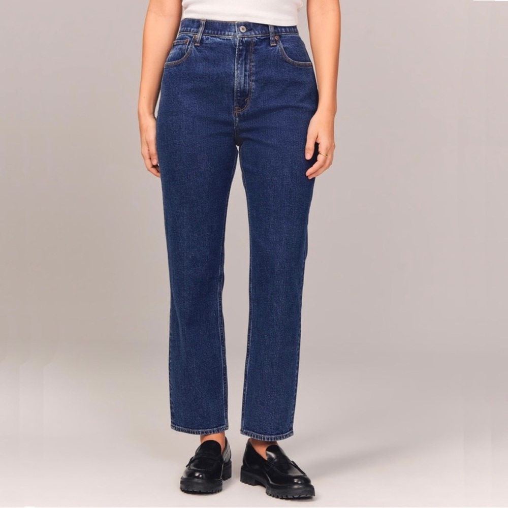 Abercrombie & Fitch Curve Love The Ankle Straight Ultra High Rise Jean 28 / 6